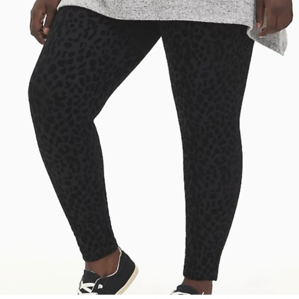 TORRID BLACK LEOPARD PANTS